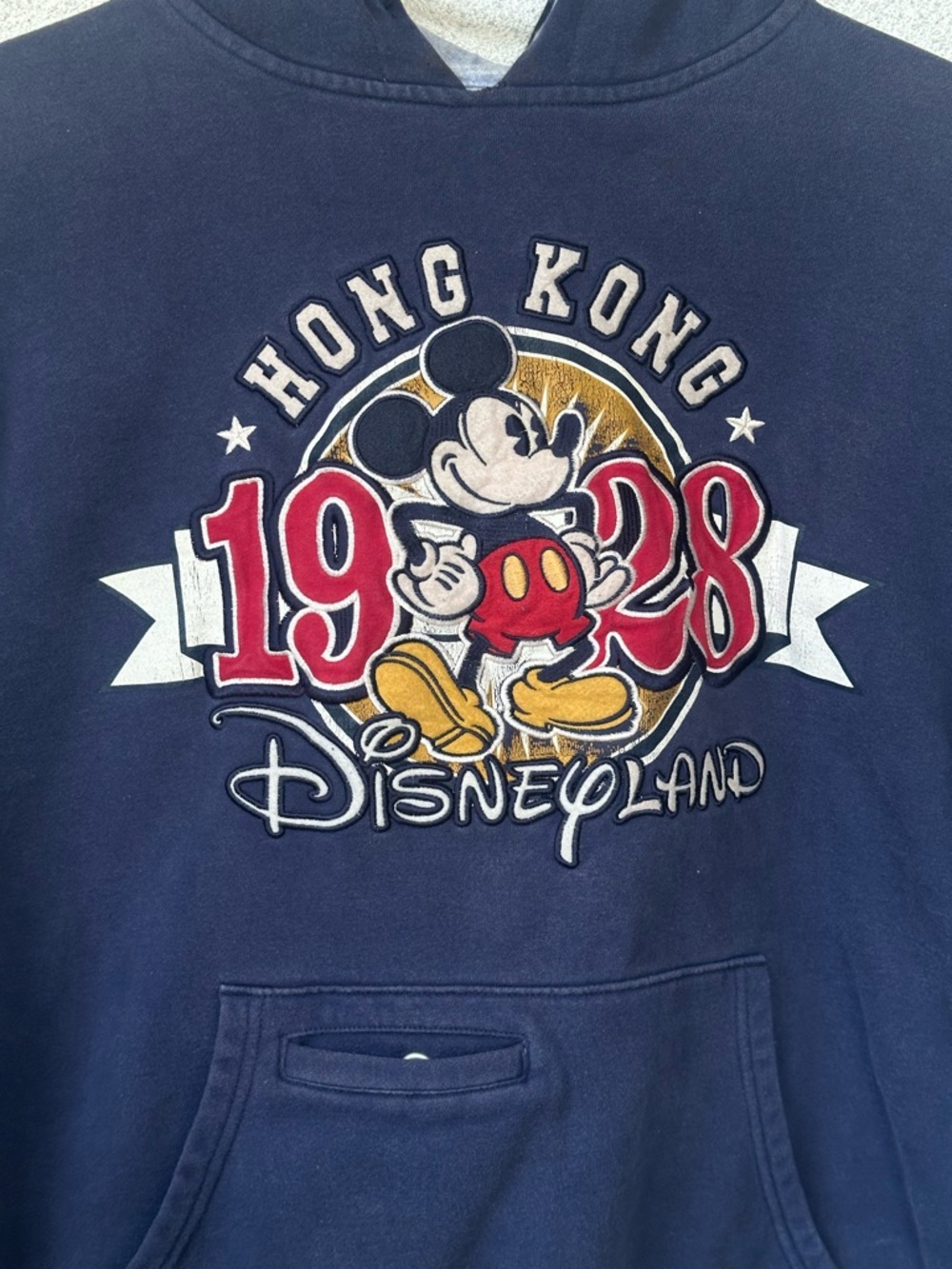 Hong Kong Disneyland Mickey Mouse 1928 Navy Hoodie Size Large — Park Exclusive - Picture 2 of 5
